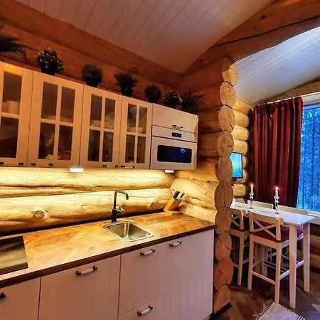 Holiday home Log Cabin With Private Sauna By Invisible Forest Lodge