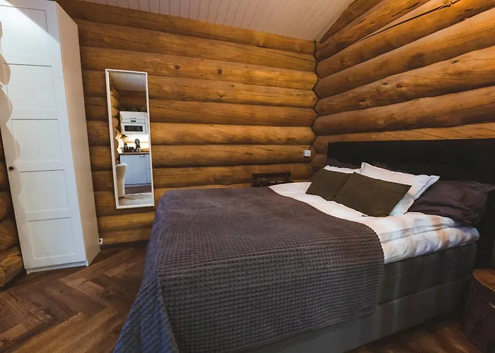 Σπίτι διακοπών Log With Private Sauna & Hot Tub By Invisible Forest - Adults Only *